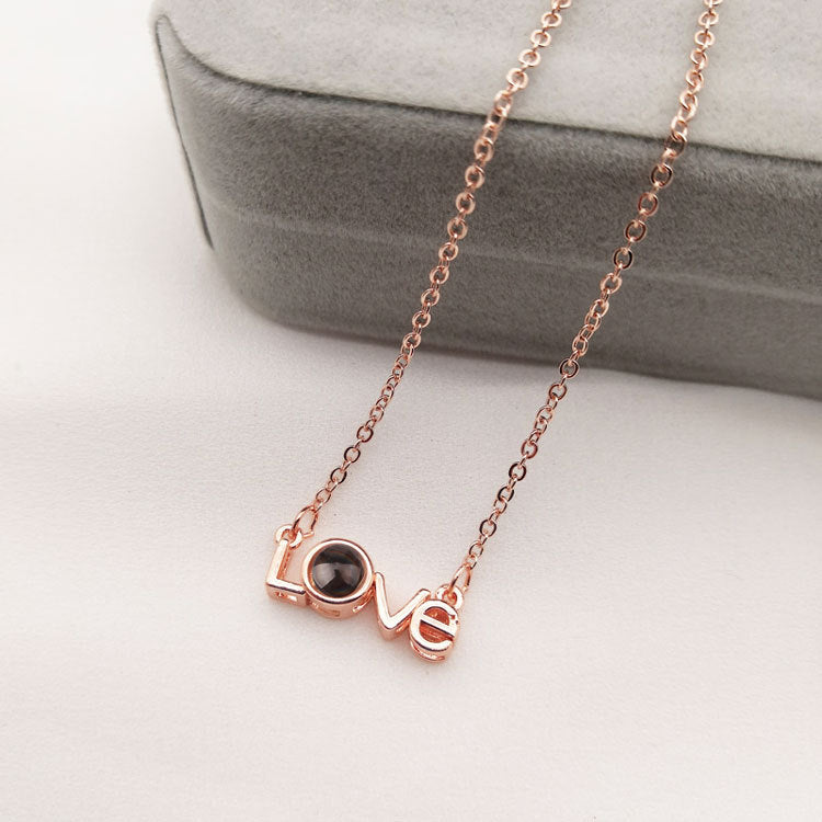 I love you in 100 languages projection necklace